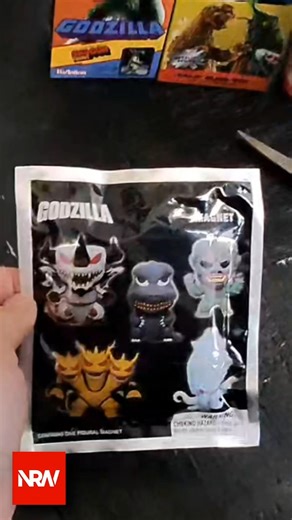 Godzilla Blind Bag Figural Magnet! NRW's What's in the Box - 042?! Unboxing!