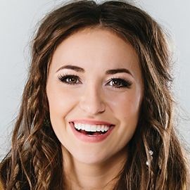 Lauren Daigle | Speaking Fee | Booking Agent