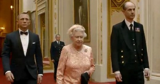 Olympic opening 2012 Queen Elizabeth and James Bond 007 Daniel Craig