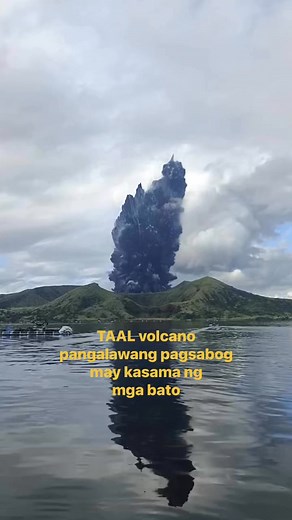 562K views · 6.3K reactions | TAAL volcano pangalawang pagsabog may kasama ng mga bato, ingat po kayo jan, #fbyシvideo #TaalVolcano #taal #highlights | Jay in Japan | Facebook