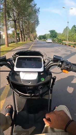 😱 Okla ONYX Scooty has Cruise Control 😱 Pakistan EV Shocking Feature! #shorts #viral #scooty #ebike