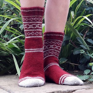Easy Colourwork Socks - free pattern and tutorial