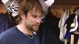 Focus. Determination. Sweat. It's all in the wrists for Peter Forsberg and Paul Kariya here. 🏓 (🎥: TW/RStanleyNHL via bmckeegan) | NHL