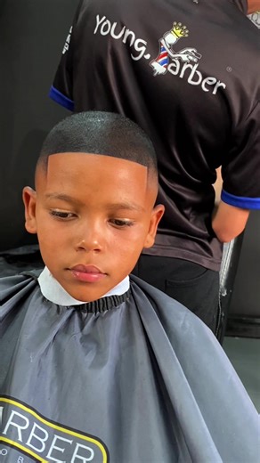 Enhance Your Look with Pro Barber Services