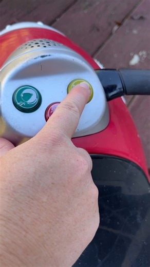 Watch Radio flyer Retro Rocket review on Amazon Live