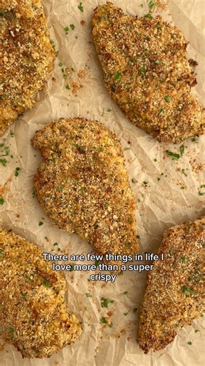 new! CRISPY BAKED CHICKEN CUTLETS! 😍 comment ‘chicken’ and I’ll send you the recipe. we’ve got all the tips for the most delicious *and healthy* chicken cutlets! 👏👏 Here’s what you need to make them: 🔹 1.5 lbs boneless, skinless chicken breasts 🔹 ½ cup whole wheat flour 🔹 3 large eggs Breading Mixture 🔹 1 cup whole wheat bread crumbs unseasoned 🔹 ½ cup grated parmesan cheese 🔹 ¼ teaspoon pepper 🔹 2 teaspoons dried basil 🔹 2 teaspoons dried parsley comment ‘chicken’ below if you want m