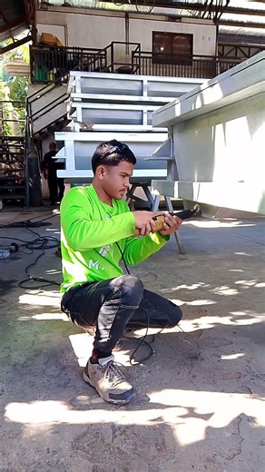 Day grainder the drain flag #welderfabricator #welding #stickwelding #stickwelding