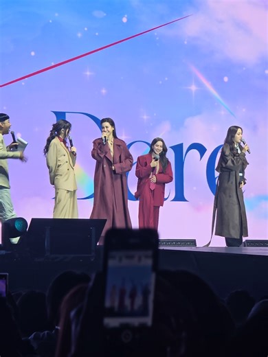 บ้านวาทินวณิช: เริ่มต้นการแสดง 4 Elements