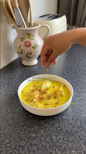Opor Ayam kuning