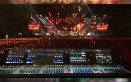 大型演出用什么音响设备呢？