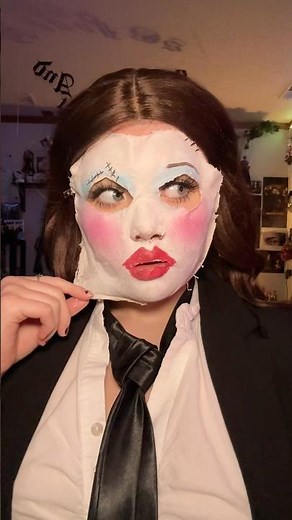 leather face makeup tutorial 🔪 #makeup #makeuptutorial #sfxmakeup #halloweenmakeup