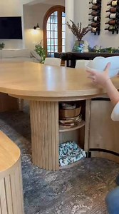 Christmas hosting just got REAL. 🎅✨ I just got the Transformer Round Table, and I swear it’s the most genius piece of furniture I’ve ever owned. It opens up so easily that I actually look like I have my life together 😂 The best part? It seats everyone — from 2 to 12 — without taking up space the rest of the year. And that half-moon support? I’m obsessed. You can store all your tableware, placemats, napkins, candles — everything you need for hosting — right inside. Talk about being holiday-read