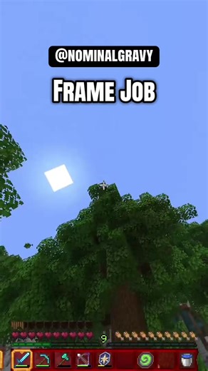 When Nom shot Mae before she even jumped 😆 also peep Scott’s gardener Bannerfall skin it’s so cute! From #nominalgravy stream Feb 28 #scottsmajor #bannerfallsmp #maezes #minecraft