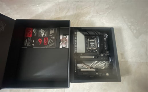 简单X870E HERO开箱