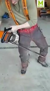 549K views · 1.2K reactions | L'idée de tester ses EPI sur soi n'est pas très intelligente. Les équipements de protection sont le dernier recours face à un danger. Je ne pense pas qu'il tente à nouveau l'expérience sur lui-même d'ici peu. | La SST sans censure | Facebook