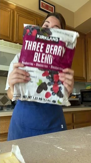 Do you have too many frozen berries?! (Mixed berry compote recipe!)