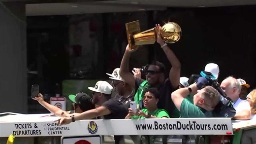Celtics legend Paul Pierce riding with 2008 champs at parade