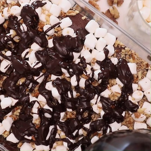 13K views · 51 reactions | Filled with rich chocolate layers, marshmallows, and toasted pecans. Mississippi Mud Brownies are a chocolate lover’s heaven! Get the recipe: https://mooreorlesscooking.com/mississippi-mud-brownies-choctoberfest/ | Moore or Less Cooking Blog | Facebook