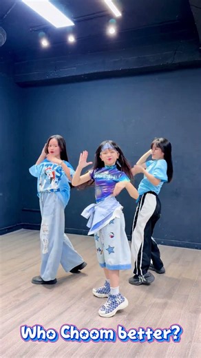 Which Girl is dancing slayier? =)) 🤣😎/Follow Vy's Youtube to watch more / #lengocvy #viral #dance