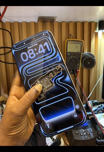 iPhone 17 Pro Max Charging Issue and Repair Insights