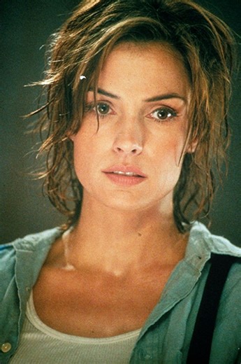 Kísértethajó (1998) | ČSFD.cz