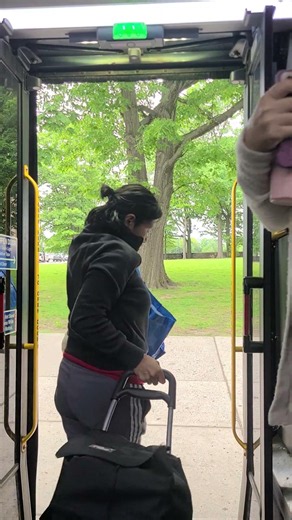 LFS Bus #8370 with Back Doors Opening and Closing without Pressing the Yellow Tape