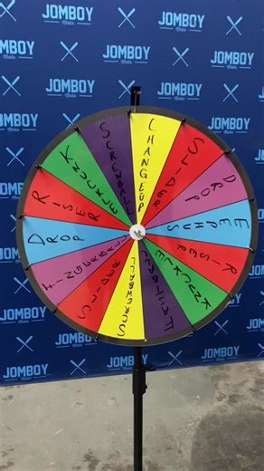 Wheel of Pitches: Schultz vs. Robles MLB Wiffle Battle