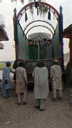 Slab Unloading Process at BM Marble