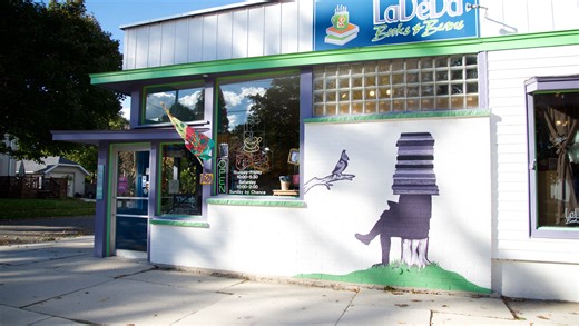 Manitowoc things to do — new restaurant, bookstore crawl, Bids & Bites