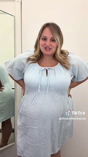 Plus Size Fashion: Realistic Old Navy Try-On Guide