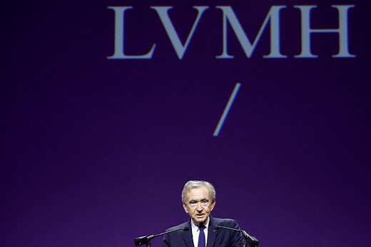 LVMH : la directrice des ressources humaines mise à pied, la gouvernance du groupe de luxe bouge