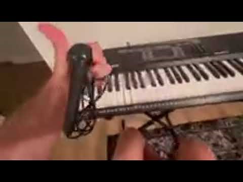 Review: Alesis Melody 61-Key Beginner Keyboard Piano Bundle