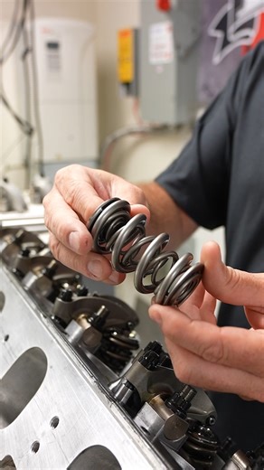 18K views · 247 reactions | We went to a lighter valve spring in the Sorceress engine. Here's why! #sorceress #promod #dragracing #bigblock #racecar #chevy #cars #musclecar #dyno #engine #camshaft #valvetrain #twinturbo #v8 | Sorceress | Facebook