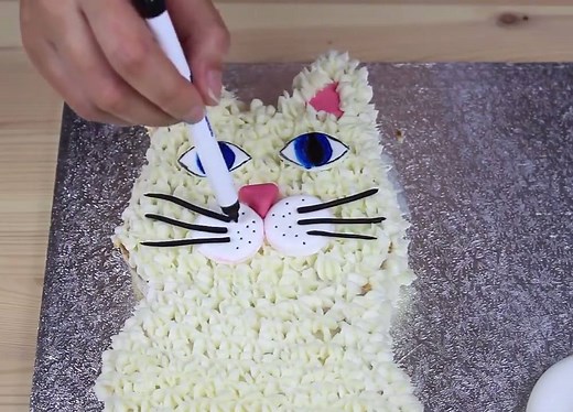8.9M views · 61K shares | How to make a cat cake By: Cakepedia | MetDaan | Facebook