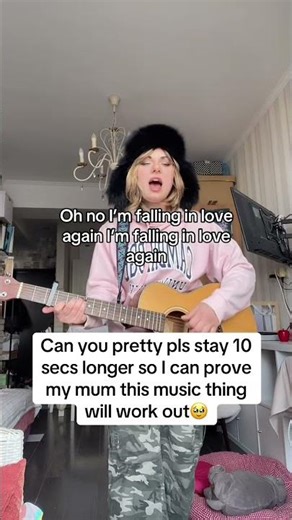 Oh oh I’m falling in love again oh no #fyp #viral #taylorswift #fallinginlove #newsong