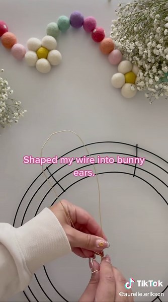 How to Make a DIY Baby's Breath Wreath for Easter