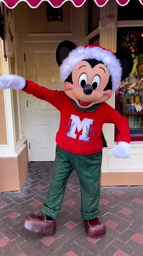 The Magic of Mickey Mouse at Disney Parks