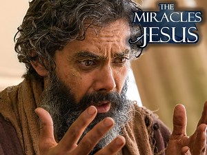 The Bible Ep204 Jesus Heals a Man Born Blind I John 9:1-12 1 Now as Jesus passed by, He saw a man who was blind from birth. 2 And His disciples asked Him, saying, "Rabbi, who sinned, this man or his parents, that he was born blind?" 3 Jesus answered, "Neither this man nor his parents sinned, but that the works of God should be revealed in him. 4 I must work the works of Him who sent Me while it is day; the night is coming when no one can work. 5 As long as I am in the world, I am the light of th