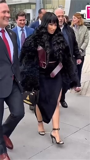 Official Nicki Minaj Fan Account on Instagram: "She look so good #nickiminaj"