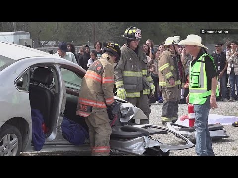 Hamshire-Fannett students witness mock crash highlighting dangers of drunk driving