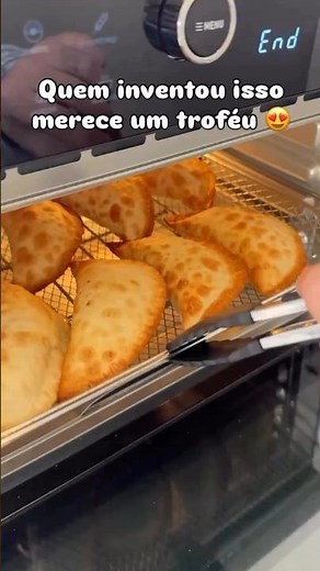 How to make pastel (Brazilian fried pastry) in an air fryer without complications. Did you like i...