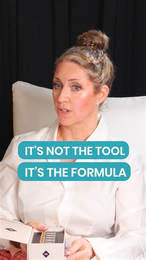Let me make this super clear: 🛑 It’s not just about the tool. 🧬 It’s about what you’re putting into your skin. Whether you’re using a roller, an electric pen, or our Platinum Microinfusion tool… What matters most is this: 💧 Use the right serums. Not just something random you found online. My favorite anti-aging combo? ✔️ EXO-PDRN – pure salmon DNA, mimics human skin DNA, promotes regeneration ✔️ EXO-AD – exosomes that deliver powerful, targeted rejuvenation These were made specifically for ne
