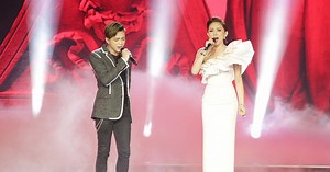 Làm mới ca khúc của cố nhạc sĩ Trịnh Công Sơn, Tóc Tiên và Soobin Hoàng Sơn thăng hoa trên sân khấu Gala WeChoice Awards 2017