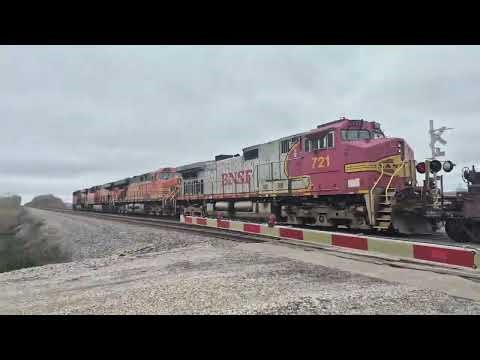 Easter Weekend Railfanning 04/03/26 through 04/05/26 w/ thundercab SD70ACe led UP ZG4CI