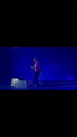 Ed Sheeran Live: 'Shape of You' - Must-See Concert Moment!