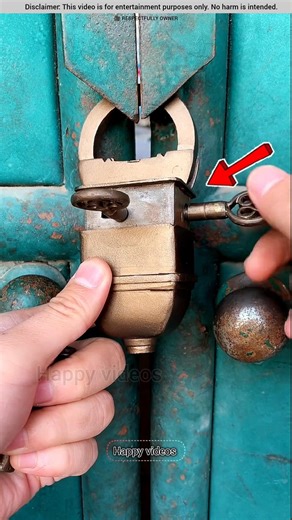 Impossible Lock Trick! 😱