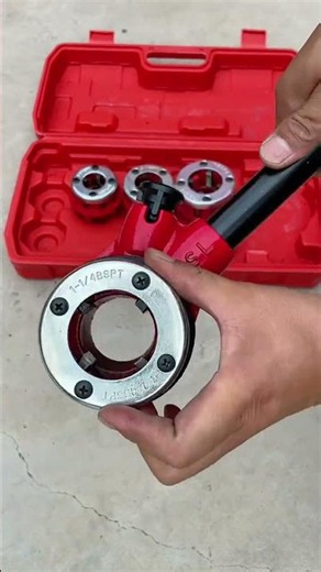 You Can Manually Thread Iron Pipes Now! #HardwareTools #PracticalTools #HighPerformanceTools
