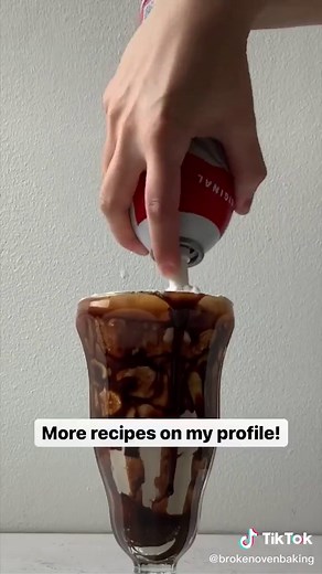 Making a classic chocolate malt milkshake! 🍫🍦 #fyp #foryou #milkshake #chocolateicecream #chocolate #icecream #desserts