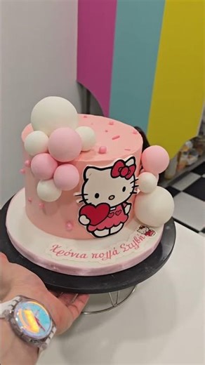 Hello kitty birthday cake!