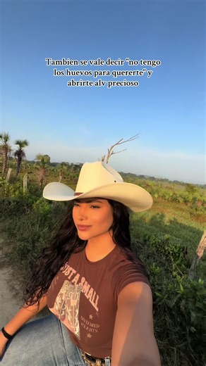 Videos de alejandra.kandy (@alejandra.kandyoficial) con “sonido original - 🛩️ℇ𝑙-𝓒𝙝𝓪𝕡ο🦅”